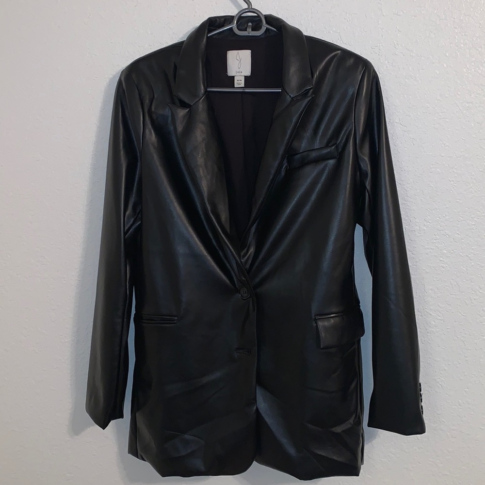 Long leather jacket